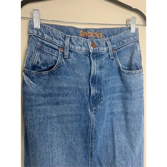 MOTHER Snacks The Candy Stick Skirt in Dine N Dash - Picture 6 of 9